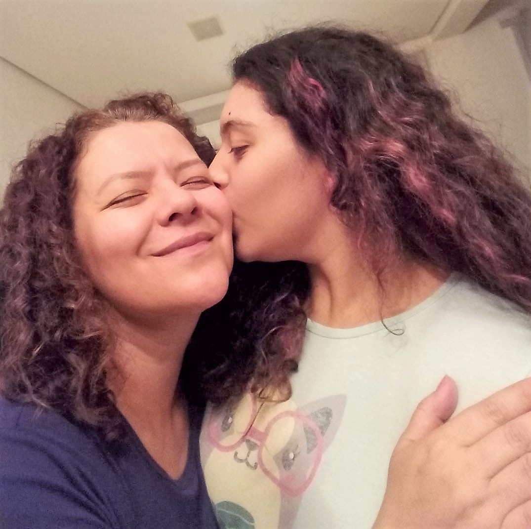 FOTO ''BEIJANDO MINHA MÃE'' DEPOIS DO LOTUS INTELIGÊNCIA EMOCIONAL